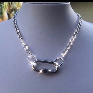 ✨Chunky silver choker necklace ! ✨Brand new